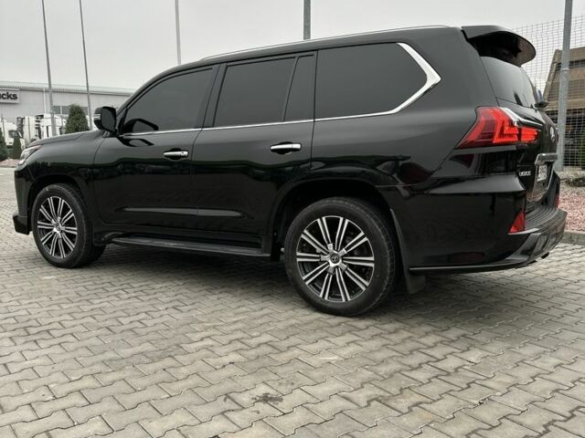 Черный Лексус ЛХ, объемом двигателя 5.7 л и пробегом 1 тыс. км за 72000 $, фото 1 на Automoto.ua