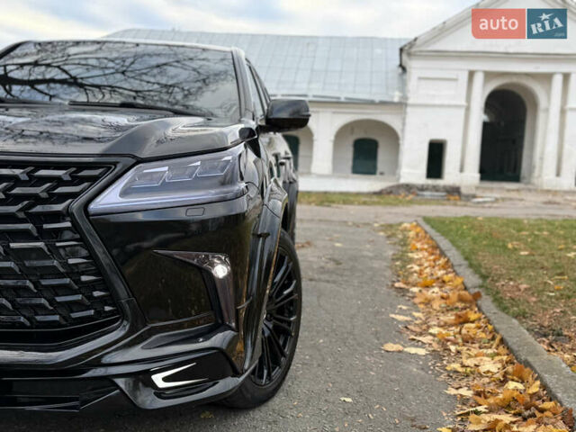 Черный Лексус ЛХ, объемом двигателя 4.46 л и пробегом 112 тыс. км за 82600 $, фото 23 на Automoto.ua