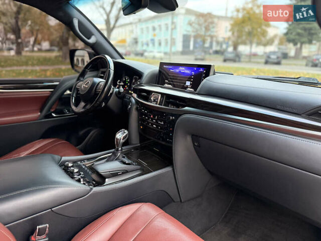 Черный Лексус ЛХ, объемом двигателя 4.46 л и пробегом 112 тыс. км за 82600 $, фото 46 на Automoto.ua