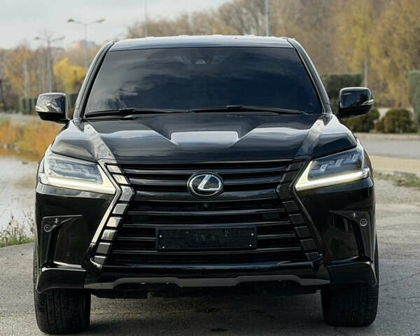 Чорний Лексус ЛХ, об'ємом двигуна 4.46 л та пробігом 74 тис. км за 84300 $, фото 4 на Automoto.ua