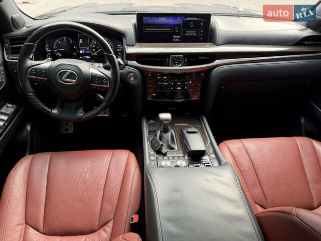Чорний Лексус ЛХ, об'ємом двигуна 4.46 л та пробігом 147 тис. км за 69900 $, фото 57 на Automoto.ua