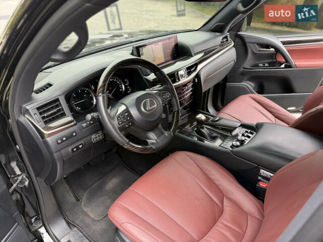 Черный Лексус ЛХ, объемом двигателя 4.46 л и пробегом 208 тыс. км за 70000 $, фото 38 на Automoto.ua