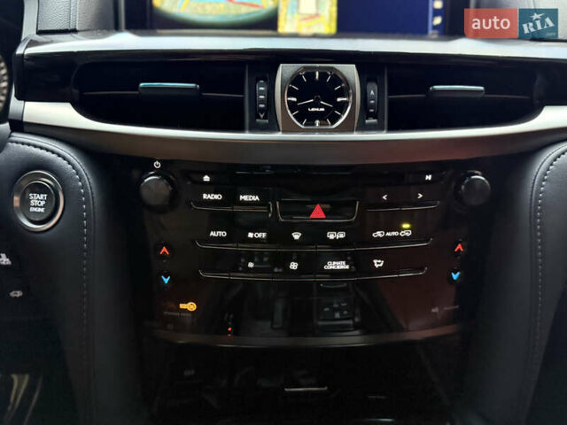 Черный Лексус ЛХ, объемом двигателя 4.46 л и пробегом 112 тыс. км за 82600 $, фото 34 на Automoto.ua