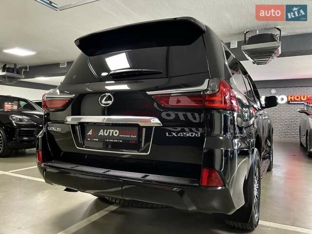 Чорний Лексус ЛХ, об'ємом двигуна 4.46 л та пробігом 156 тис. км за 73700 $, фото 14 на Automoto.ua