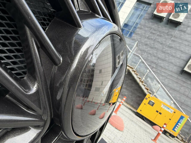 Чорний Лексус ЛХ, об'ємом двигуна 4.46 л та пробігом 147 тис. км за 69900 $, фото 8 на Automoto.ua