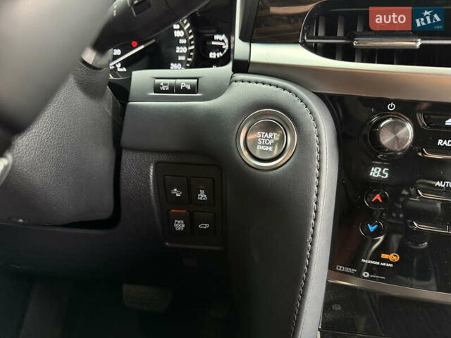 Черный Лексус ЛХ, объемом двигателя 4.46 л и пробегом 208 тыс. км за 70000 $, фото 48 на Automoto.ua