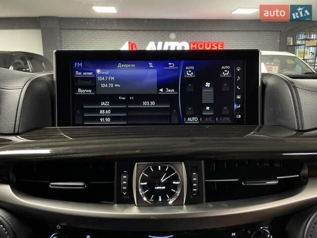 Чорний Лексус ЛХ, об'ємом двигуна 4.46 л та пробігом 85 тис. км за 82700 $, фото 60 на Automoto.ua