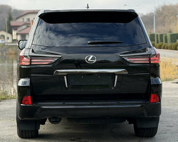 Чорний Лексус ЛХ, об'ємом двигуна 4.46 л та пробігом 74 тис. км за 84300 $, фото 13 на Automoto.ua