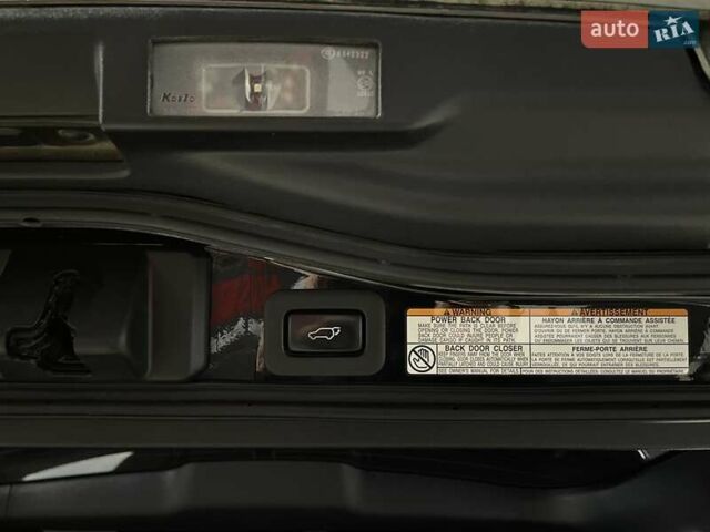 Чорний Лексус ЛХ, об'ємом двигуна 4.46 л та пробігом 85 тис. км за 82700 $, фото 18 на Automoto.ua