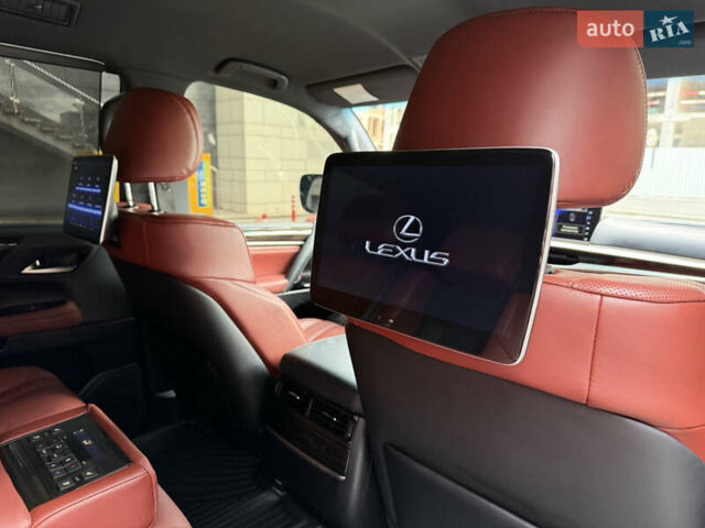 Чорний Лексус ЛХ, об'ємом двигуна 4.46 л та пробігом 147 тис. км за 69900 $, фото 61 на Automoto.ua