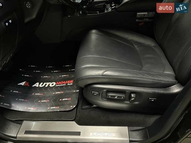 Чорний Лексус ЛХ, об'ємом двигуна 4.46 л та пробігом 156 тис. км за 73700 $, фото 28 на Automoto.ua