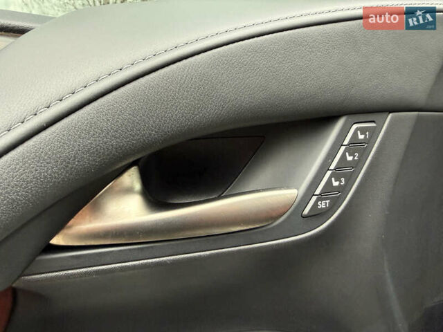 Черный Лексус ЛХ, объемом двигателя 5.66 л и пробегом 55 тыс. км за 81900 $, фото 44 на Automoto.ua