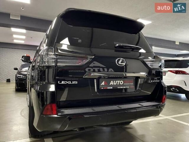 Чорний Лексус ЛХ, об'ємом двигуна 4.46 л та пробігом 85 тис. км за 82700 $, фото 11 на Automoto.ua