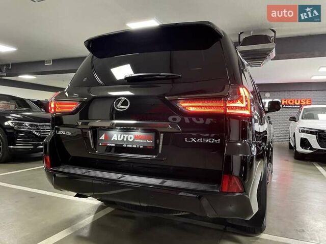 Чорний Лексус ЛХ, об'ємом двигуна 4.46 л та пробігом 85 тис. км за 82700 $, фото 14 на Automoto.ua