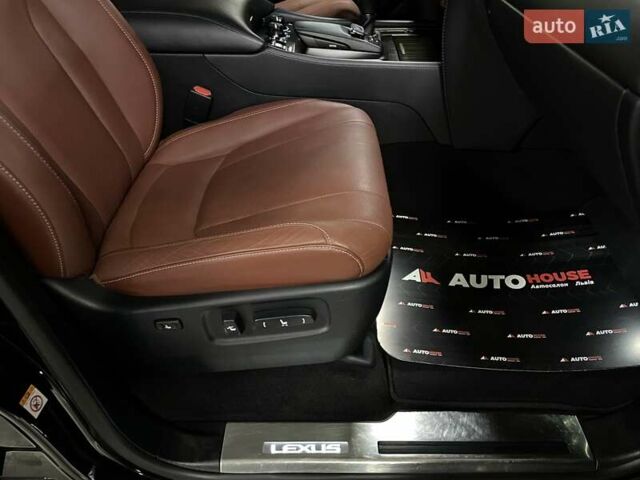 Чорний Лексус ЛХ, об'ємом двигуна 4.46 л та пробігом 85 тис. км за 82700 $, фото 41 на Automoto.ua