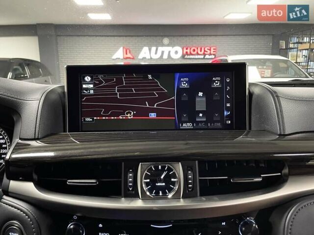 Чорний Лексус ЛХ, об'ємом двигуна 4.46 л та пробігом 85 тис. км за 82700 $, фото 54 на Automoto.ua