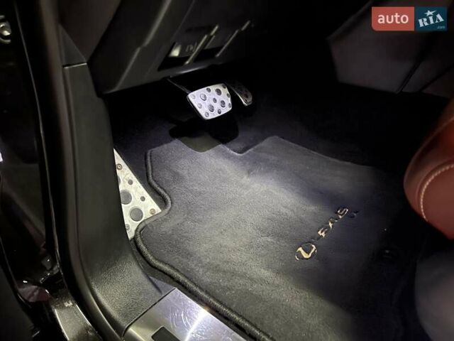 Лексус ЛХ 2019 в Киеве на Automoto.ua Черный Лексус ЛХ, объемом двигателя 5.66 л и пробегом 180 тыс. км за 72000 $, фото 36 на Automoto.ua