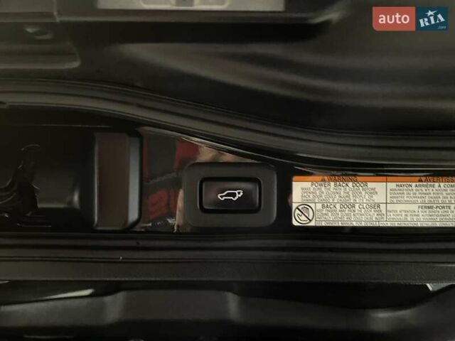 Чорний Лексус ЛХ, об'ємом двигуна 4.46 л та пробігом 156 тис. км за 73700 $, фото 21 на Automoto.ua