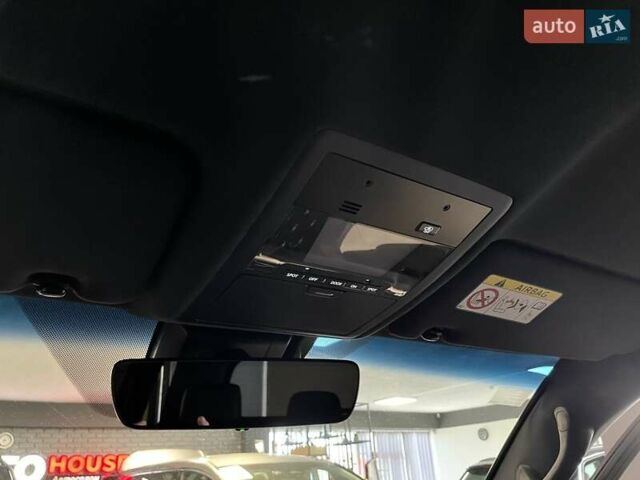 Чорний Лексус ЛХ, об'ємом двигуна 4.46 л та пробігом 156 тис. км за 73700 $, фото 31 на Automoto.ua