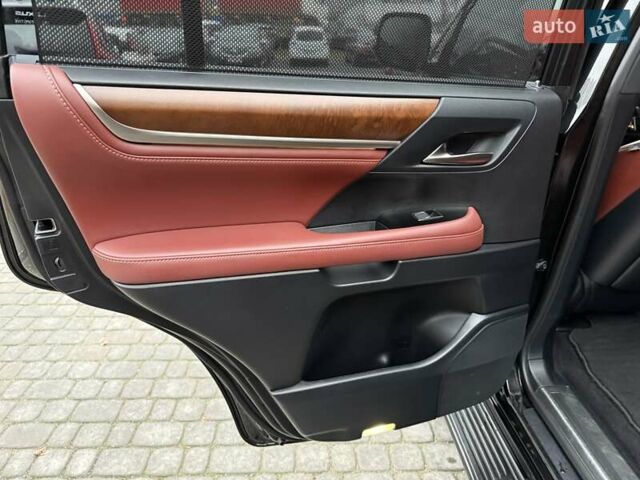 Черный Лексус ЛХ, объемом двигателя 4.46 л и пробегом 120 тыс. км за 69999 $, фото 55 на Automoto.ua