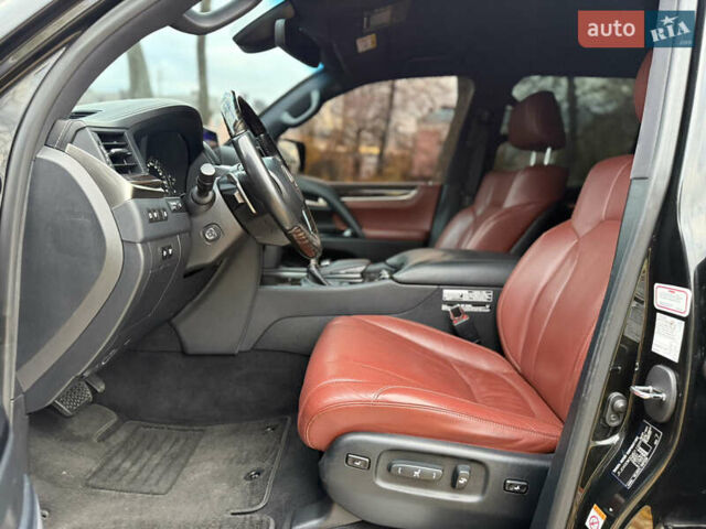 Черный Лексус ЛХ, объемом двигателя 4.46 л и пробегом 112 тыс. км за 82600 $, фото 31 на Automoto.ua