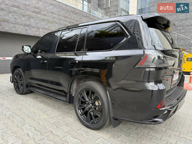 Чорний Лексус ЛХ, об'ємом двигуна 4.46 л та пробігом 147 тис. км за 69900 $, фото 31 на Automoto.ua