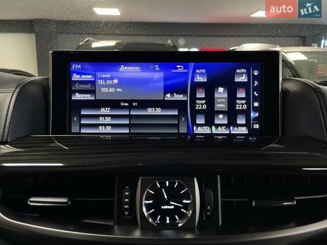 Чорний Лексус ЛХ, об'ємом двигуна 4.46 л та пробігом 156 тис. км за 73700 $, фото 63 на Automoto.ua