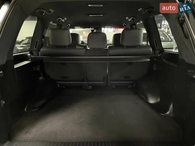 Чорний Лексус ЛХ, об'ємом двигуна 4.46 л та пробігом 156 тис. км за 73700 $, фото 22 на Automoto.ua