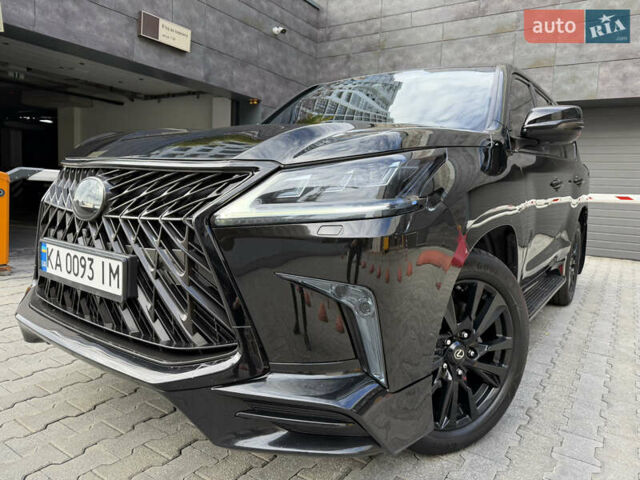 Чорний Лексус ЛХ, об'ємом двигуна 4.46 л та пробігом 147 тис. км за 69900 $, фото 2 на Automoto.ua