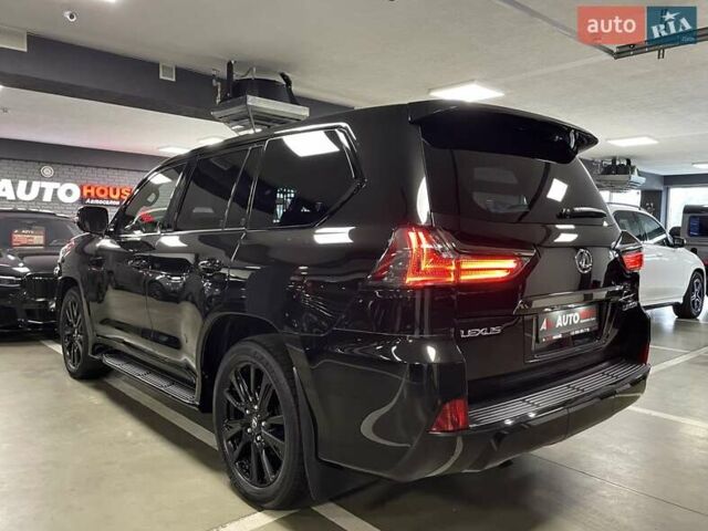 Чорний Лексус ЛХ, об'ємом двигуна 4.46 л та пробігом 85 тис. км за 82700 $, фото 10 на Automoto.ua