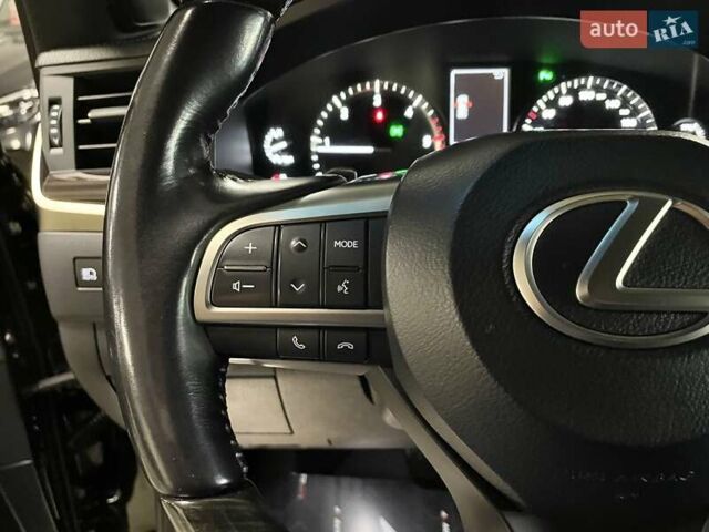Чорний Лексус ЛХ, об'ємом двигуна 4.46 л та пробігом 156 тис. км за 73700 $, фото 49 на Automoto.ua