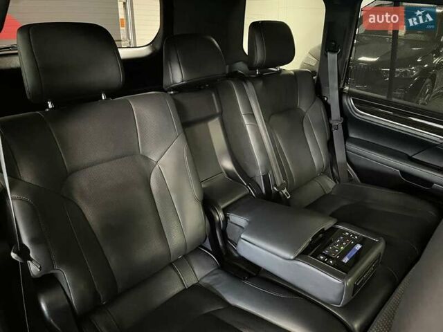 Чорний Лексус ЛХ, об'ємом двигуна 4.46 л та пробігом 156 тис. км за 73700 $, фото 38 на Automoto.ua