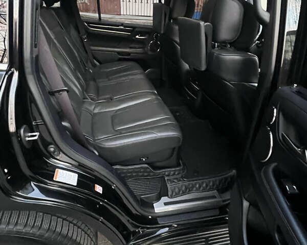 Черный Лексус ЛХ, объемом двигателя 5.66 л и пробегом 127 тыс. км за 76000 $, фото 16 на Automoto.ua