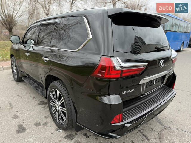 Черный Лексус ЛХ, объемом двигателя 5.66 л и пробегом 55 тыс. км за 81900 $, фото 27 на Automoto.ua