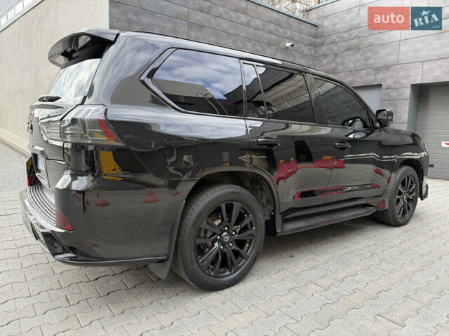 Чорний Лексус ЛХ, об'ємом двигуна 4.46 л та пробігом 147 тис. км за 69900 $, фото 37 на Automoto.ua