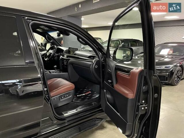 Чорний Лексус ЛХ, об'ємом двигуна 4.46 л та пробігом 85 тис. км за 82700 $, фото 39 на Automoto.ua