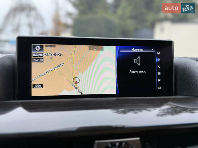 Черный Лексус ЛХ, объемом двигателя 4.46 л и пробегом 208 тыс. км за 70000 $, фото 49 на Automoto.ua