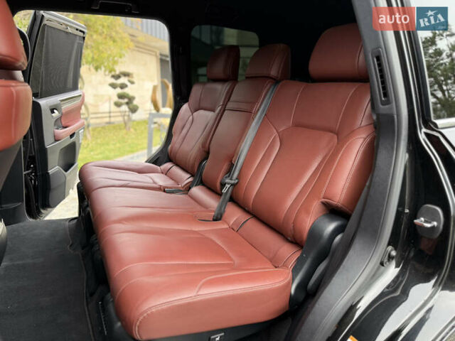 Черный Лексус ЛХ, объемом двигателя 4.46 л и пробегом 208 тыс. км за 70000 $, фото 60 на Automoto.ua