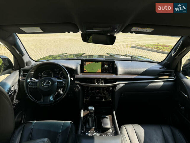 Лексус ЛХ 2019 в Киеве на Automoto.ua Черный Лексус ЛХ, объемом двигателя 4.46 л и пробегом 197 тыс. км за 72000 $, фото 4 на Automoto.ua