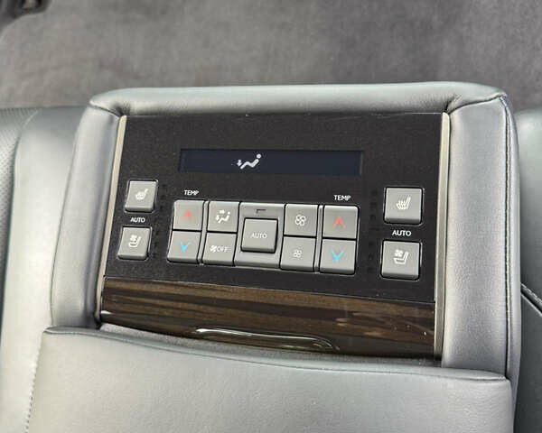 Черный Лексус ЛХ, объемом двигателя 5.66 л и пробегом 137 тыс. км за 73777 $, фото 152 на Automoto.ua