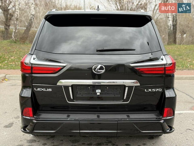 Черный Лексус ЛХ, объемом двигателя 5.66 л и пробегом 55 тыс. км за 81900 $, фото 20 на Automoto.ua