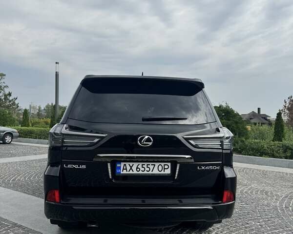 Чорний Лексус ЛХ, об'ємом двигуна 4.46 л та пробігом 134 тис. км за 78599 $, фото 5 на Automoto.ua