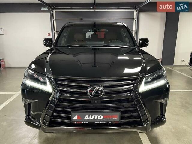 Чорний Лексус ЛХ, об'ємом двигуна 4.46 л та пробігом 85 тис. км за 82700 $, фото 5 на Automoto.ua