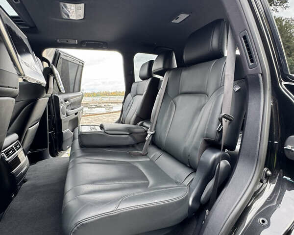 Черный Лексус ЛХ, объемом двигателя 5.66 л и пробегом 137 тыс. км за 73777 $, фото 157 на Automoto.ua