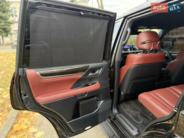 Черный Лексус ЛХ, объемом двигателя 4.46 л и пробегом 112 тыс. км за 82600 $, фото 39 на Automoto.ua