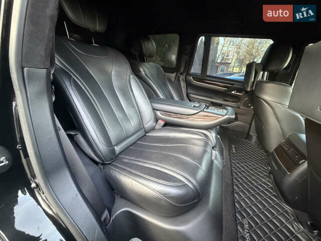 Черный Лексус ЛХ, объемом двигателя 5.7 л и пробегом 37 тыс. км за 170000 $, фото 21 на Automoto.ua