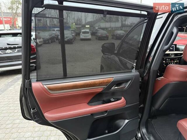 Черный Лексус ЛХ, объемом двигателя 4.46 л и пробегом 120 тыс. км за 69999 $, фото 54 на Automoto.ua