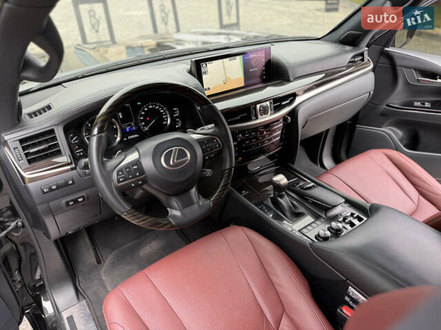 Черный Лексус ЛХ, объемом двигателя 4.46 л и пробегом 208 тыс. км за 70000 $, фото 37 на Automoto.ua