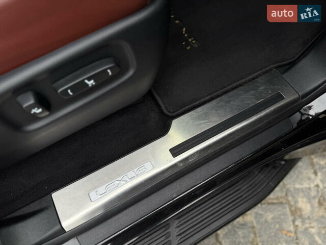 Черный Лексус ЛХ, объемом двигателя 4.46 л и пробегом 208 тыс. км за 70000 $, фото 73 на Automoto.ua