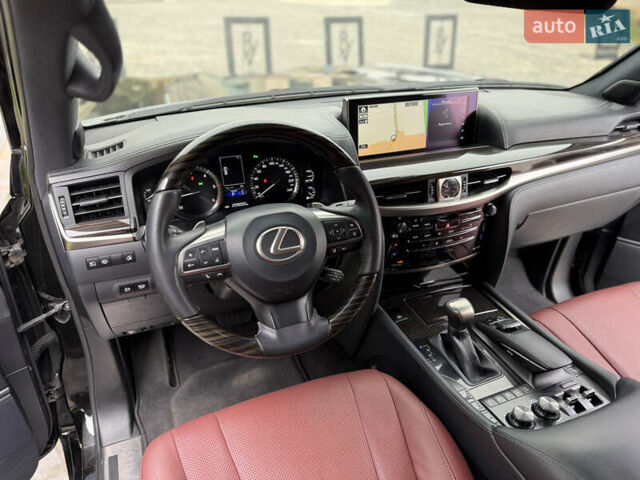 Черный Лексус ЛХ, объемом двигателя 4.46 л и пробегом 208 тыс. км за 70000 $, фото 36 на Automoto.ua